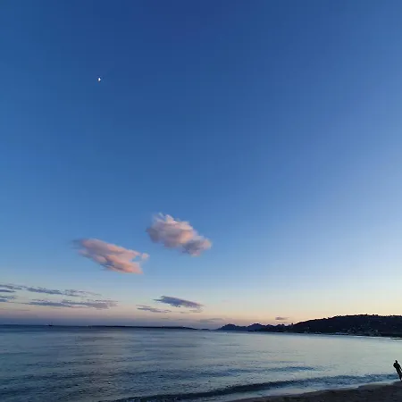 Beautiful Apartment At 200M From The Beach Апартаменти *